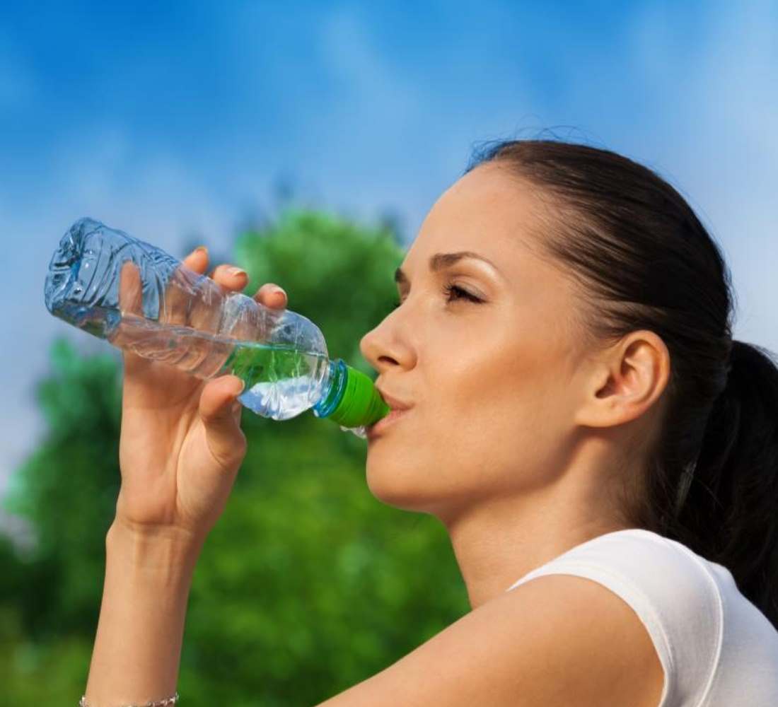 Read more about the article 7 teaduslikku põhjendust, miks piisava vee joomine on tervisele oluline