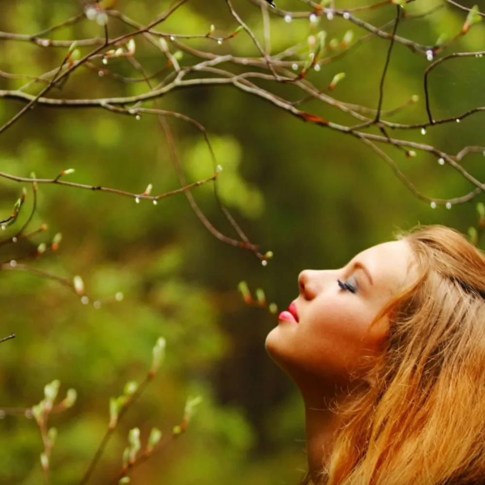 Read more about the article DELIA KOGEMUSLUGU: Kuidas paranesin kilpnäärme struumast toitumise ja organismi puhastamisega